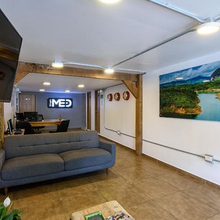 فندق Med La Palma ميديلين المظهر الخارجي الصورة